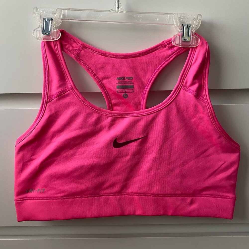 Nike pro sports bra